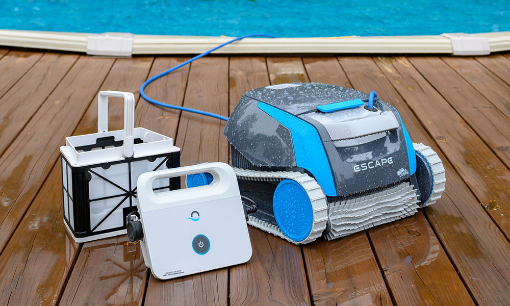 Dolphin Escape Robotic Pool Cleaner with Maxbin and power supply