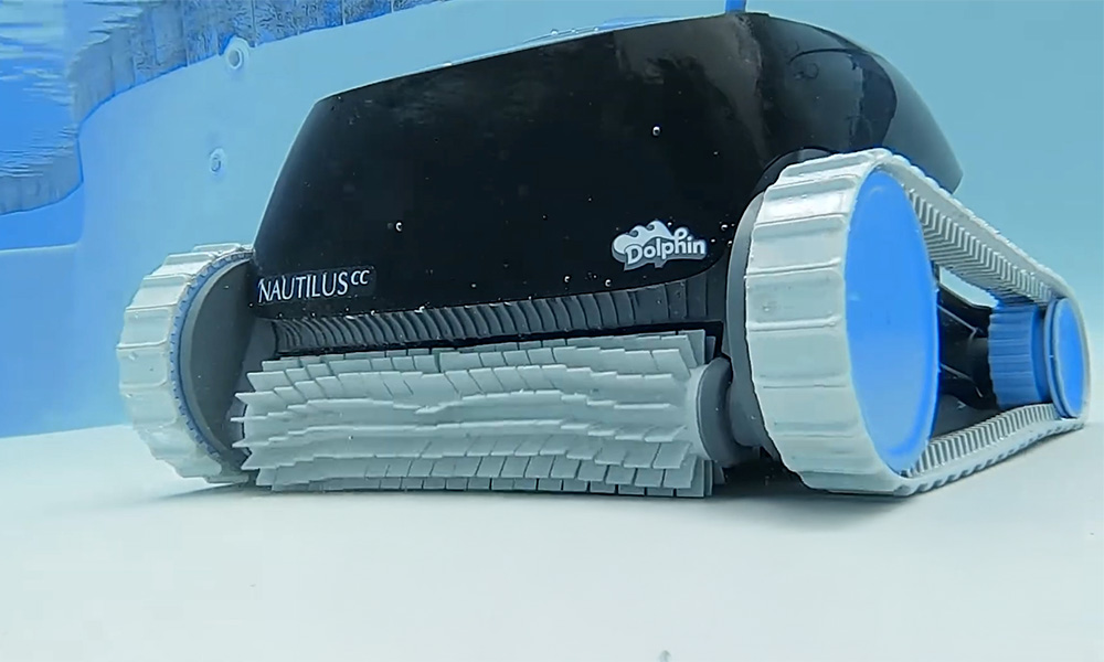 Dolphin Nautilus CC Robotic Pool Cleaner Waterline